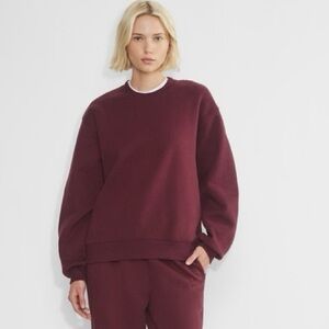 Aritzia Perfect Fit Crewneck Sweatshirt in Burgundy